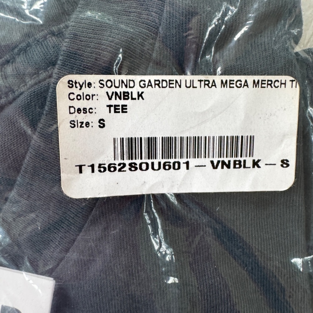 Daydreamer Soundgarden UltraMega Merch Tee - Picture 6 of 9